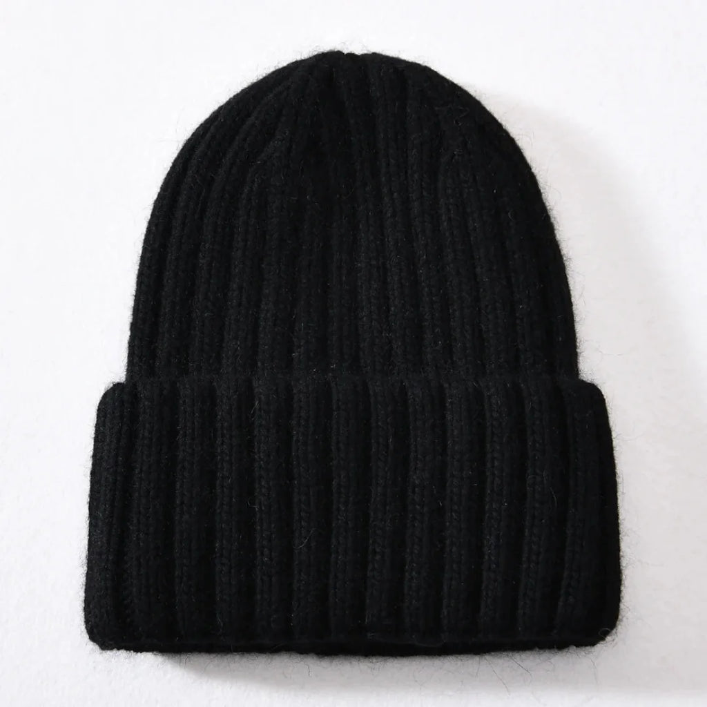 Líora Satin Silk Beanie — black